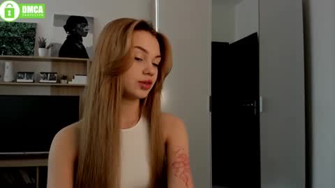 Snapshot of din_star chatting on 02/27/25, 07:23 Dina online show from 02/27/25, 07:23