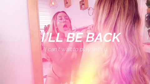 Snapshot of dina_ride chatting on 01/14/25, 12:14 online show from 01/14/25, 12:14