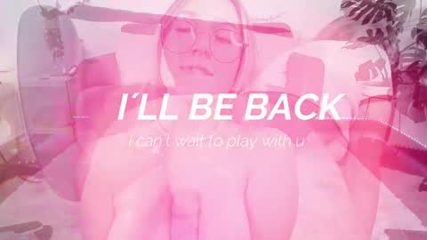 Snapshot of dina_ride chatting on 02/16/25, 12:43 online show from 02/16/25, 12:43