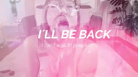 Snapshot of dina_ride chatting on 03/06/25, 12:30 online show from 03/06/25, 12:30