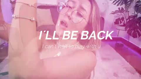 Snapshot of dina_ride chatting on 09/17/25, 12:18 online show from 09/17/25, 12:18