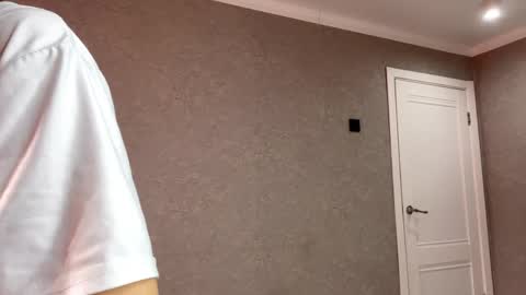 Snapshot of dinakonno chatting on 04/04/26, 10:24 Amelia online show from 04/04/26, 10:24