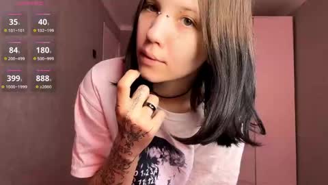 Snapshot of dinakonno chatting on 04/09/26, 10:20 Amelia online show from 04/09/26, 10:20