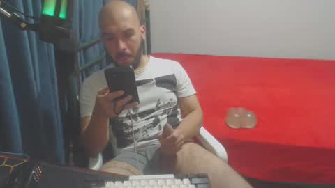 Snapshot of dinchtcams chatting on 02/07/25, 07:07 Dincht online show from 02/07/25, 07:07
