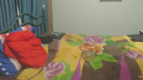 Snapshot of dinchtcams chatting on 10/25/25, 09:06 Dincht online show from 10/25/25, 09:06