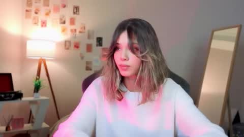 Snapshot of dinnerwithflowers chatting on 01/15/26, 01:26 Sara Connor online show from 01/15/26, 01:26