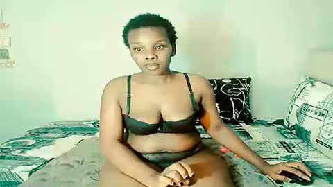 Snapshot of dinnydakrazx chatting on 12/04/25, 07:00 dinnydakrazx online show from 12/04/25, 07:00