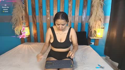 dinokoandkimcyci online show from 04/05/26, 12:02