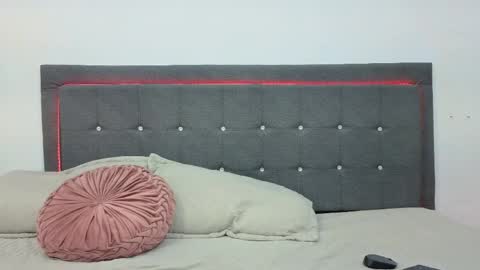 dionekiss online show from 04/01/26, 07:22