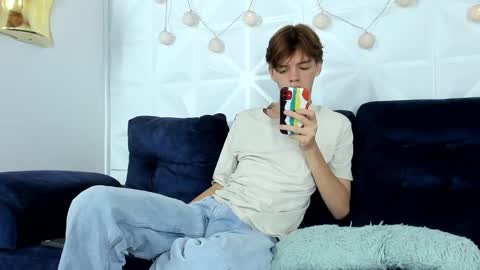 apollo online show from 02/23/25, 01:10