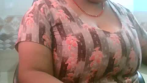 Snapshot of dipa2345 chatting on 11/02/25, 05:21 dipa2345 online show from 11/02/25, 05:21