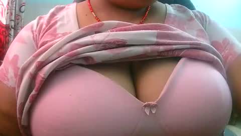 Snapshot of dipa2345 chatting on 11/13/25, 05:50 dipa2345 online show from 11/13/25, 05:50