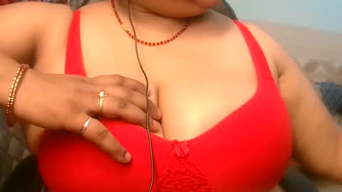 Snapshot of dipa2345 chatting on 11/24/25, 05:45 dipa2345 online show from 11/24/25, 05:45