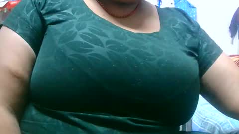 Snapshot of dipa2345 chatting on 12/15/25, 06:28 dipa2345 online show from 12/15/25, 06:28