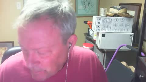 DirtkPitt Fun guy working online show from 12/12/24, 10:20