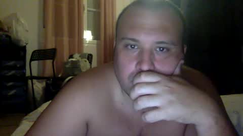 Snapshot of dirme chatting on 09/18/25, 09:17 dirme online show from 09/18/25, 09:17