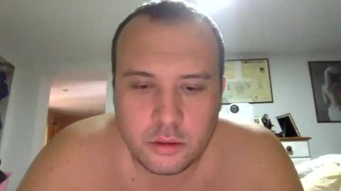 Snapshot of dirme chatting on 12/18/25, 12:22 dirme online show from 12/18/25, 12:22