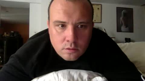 Snapshot of dirme chatting on 02/17/26, 12:34 dirme online show from 02/17/26, 12:34