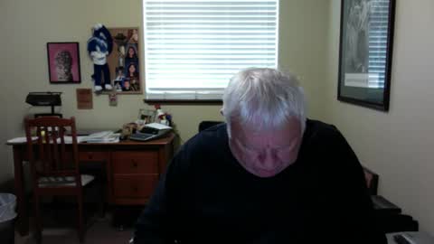 dirtrider195080438 online show from 05/16/26, 09:57