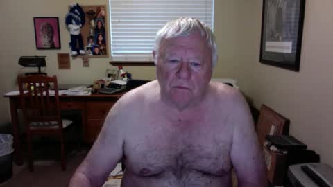 dirtrider195080438 online show from 05/19/26, 03:13
