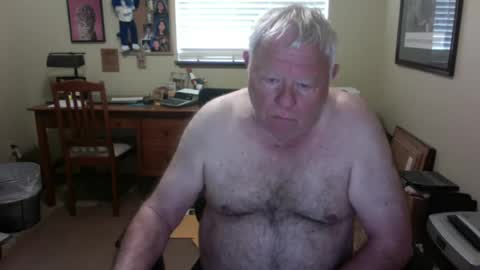 dirtrider195080438 online show from 07/01/26, 04:40