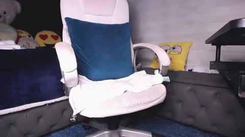 Snapshot of dirty_27cms chatting on 01/19/25, 04:44 dirty_27cms online show from 01/19/25, 04:44