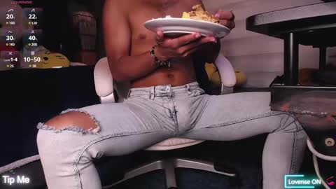 Snapshot of dirty_27cms chatting on 02/15/25, 07:39 dirty_27cms online show from 02/15/25, 07:39