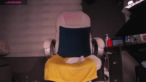 Snapshot of dirty_27cms chatting on 09/20/25, 10:33 dirty_27cms online show from 09/20/25, 10:33