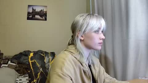 Snapshot of dirty_kiss69 chatting on 10/29/25, 08:21 Dirty Kiss69 online show from 10/29/25, 08:21