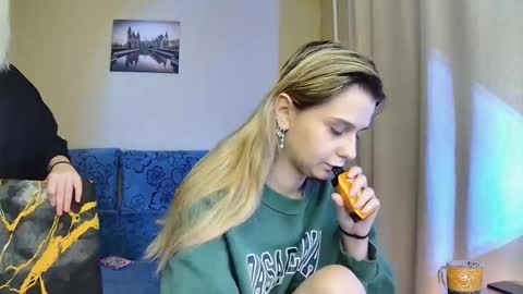 Snapshot of dirty_kiss69 chatting on 11/17/25, 10:04 Dirty Kiss69 online show from 11/17/25, 10:04