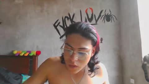 dirty model online show from 02/25/26, 09:57