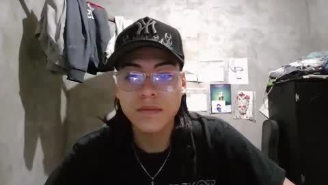 dirty model online show from 04/26/26, 07:39