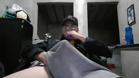 dirty model online show from 06/18/26, 09:14