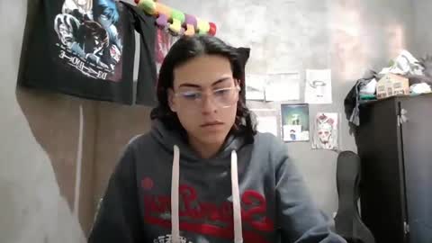 dirty model online show from 07/02/26, 12:33