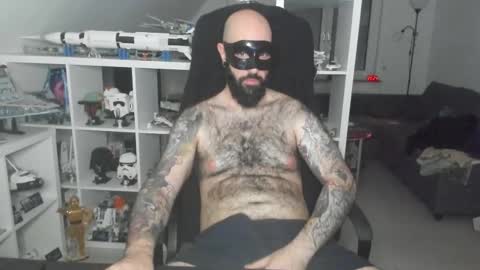 Robert online show from 11/30/25, 07:29