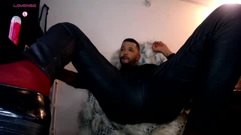 I just want to be happy online show from 12/14/25, 05:02