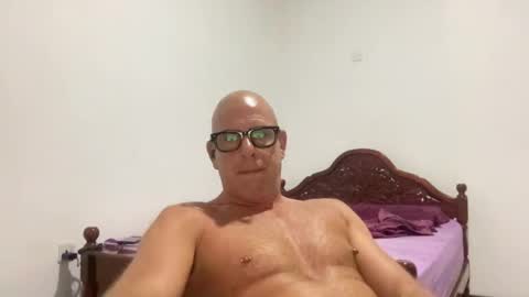 Snapshot of dirtydanlondon chatting on 02/26/26, 02:27 Dirtydanlondon online show from 02/26/26, 02:27