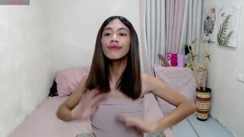 Ivana  Yanna and Elisha online show from 05/21/26, 11:17