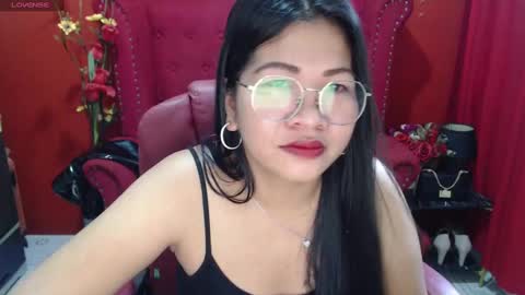 Snapshot of dirtyfungirl chatting on 02/04/25, 11:59 LatexQueen online show from 02/04/25, 11:59