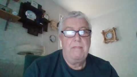 Fergus online show from 05/01/26, 10:42