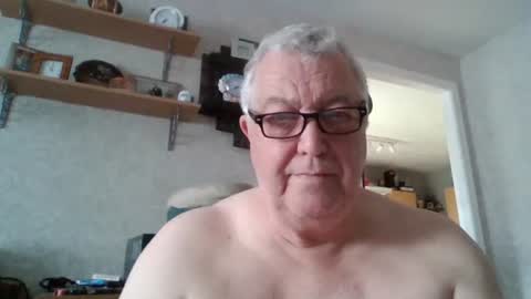 Fergus online show from 06/15/26, 11:01