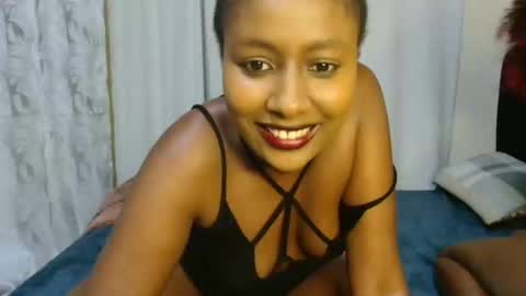 Snapshot of disah_002 chatting on 11/12/25, 10:20 disah_002 online show from 11/12/25, 10:20