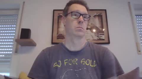 Snapshot of disney0988 chatting on 03/10/25, 05:33 disney0988 online show from 03/10/25, 05:33