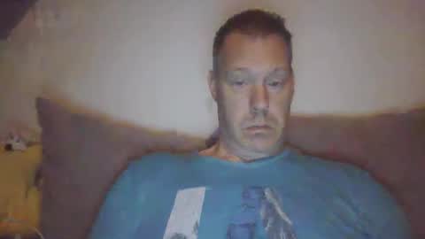 Snapshot of disney0988 chatting on 10/20/25, 04:46 disney0988 online show from 10/20/25, 04:46