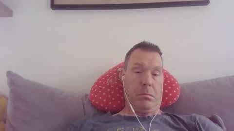 Snapshot of disney0988 chatting on 10/26/25, 09:15 disney0988 online show from 10/26/25, 09:15