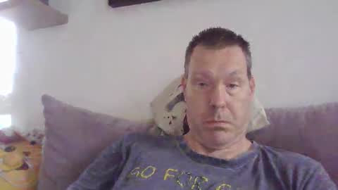 Snapshot of disney0988 chatting on 12/21/25, 09:16 disney0988 online show from 12/21/25, 09:16