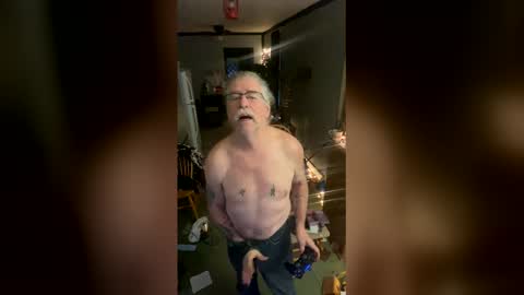 dispencer74 online show from 02/08/26, 11:41