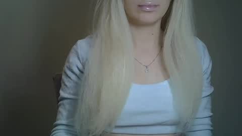 DitaMilton online show from 02/06/25, 08:02