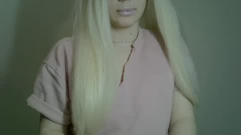 DitaMilton online show from 02/12/25, 08:40