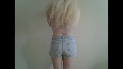 DitaMilton online show from 02/26/25, 11:41